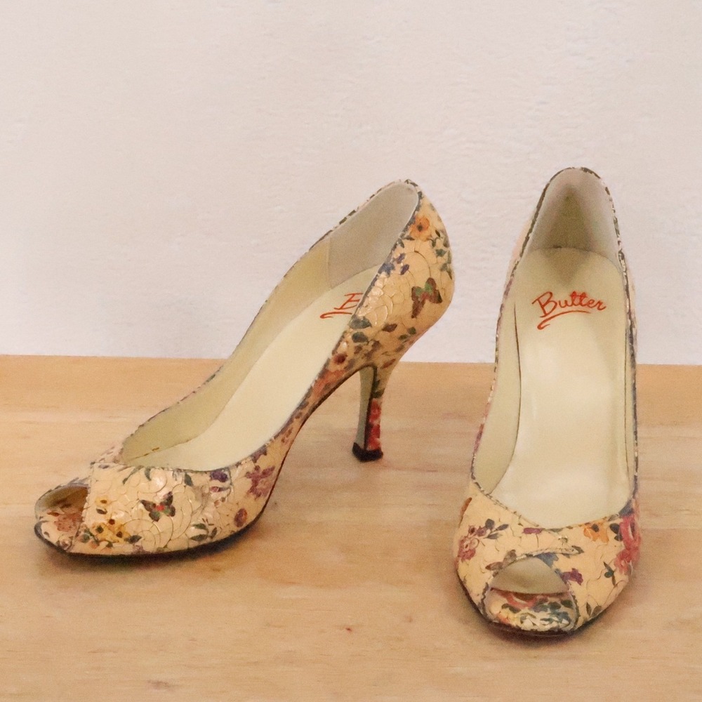 Butter Floral Crackle Peep Toe Pumps Womens Size 5 Butterfly Italy Cottage Fairy